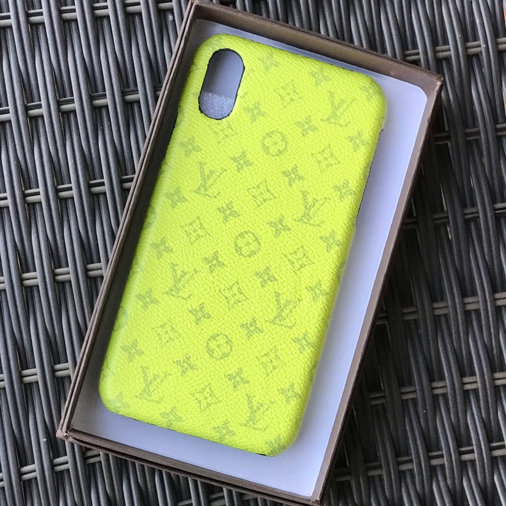 iPhone XR PHONE CASE